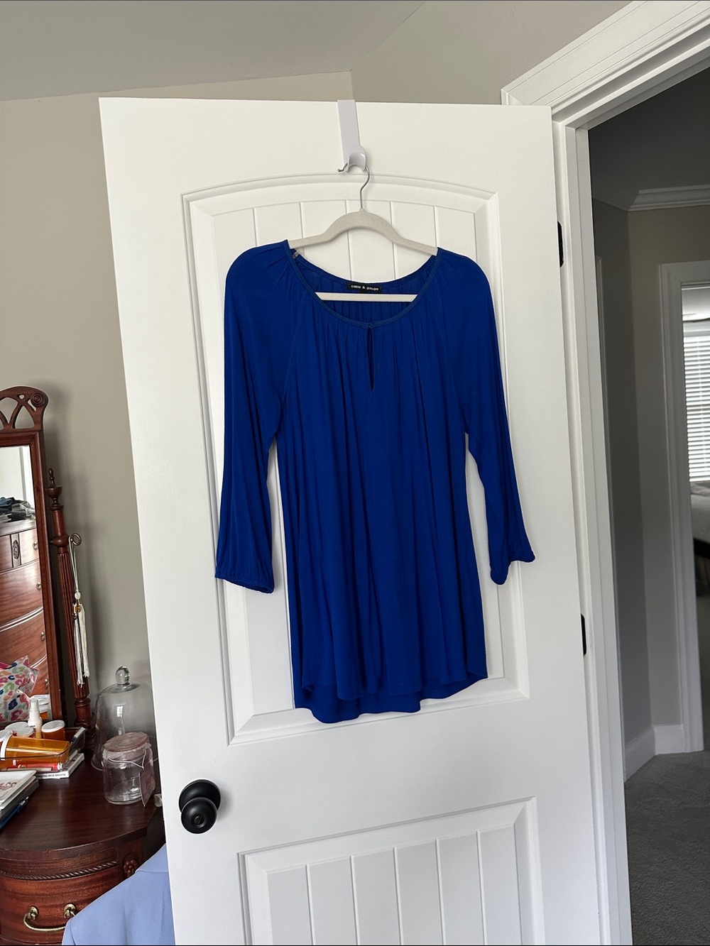 Women's Royal Blue Long-Sleeve Scoop Neck Top